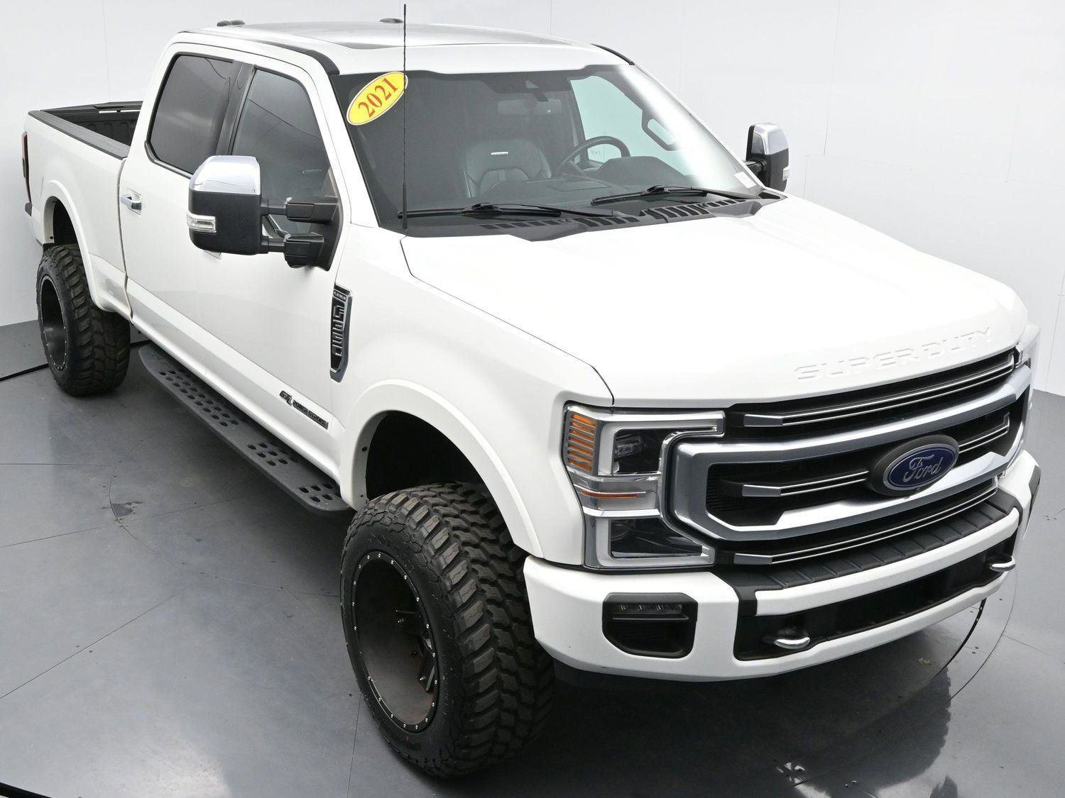 Used 2021 Ford F350 Platinum w/ Tremor Off-Road Package image 44