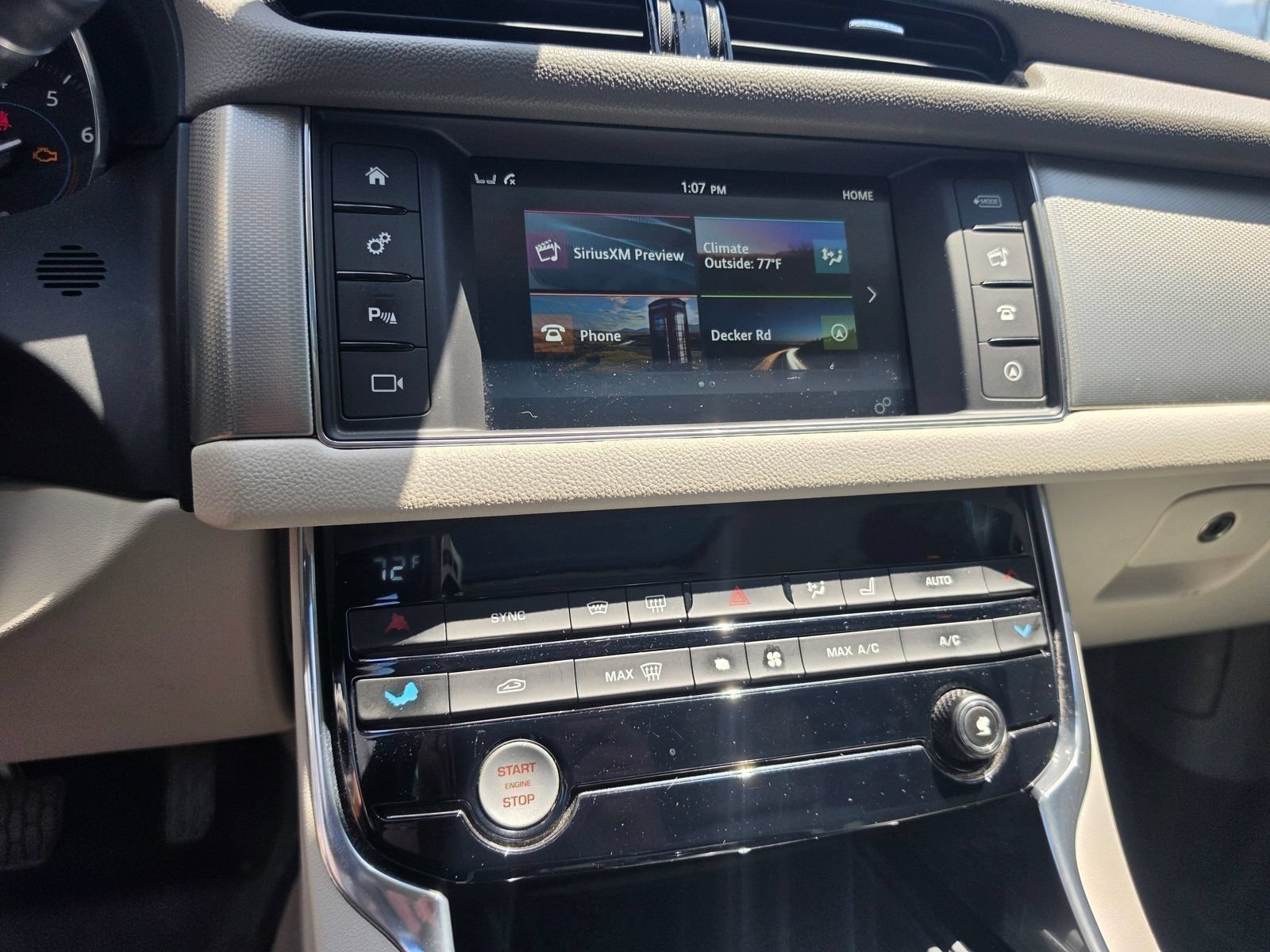 Used 2016 Jaguar XF Prestige AWD/4WD image 14