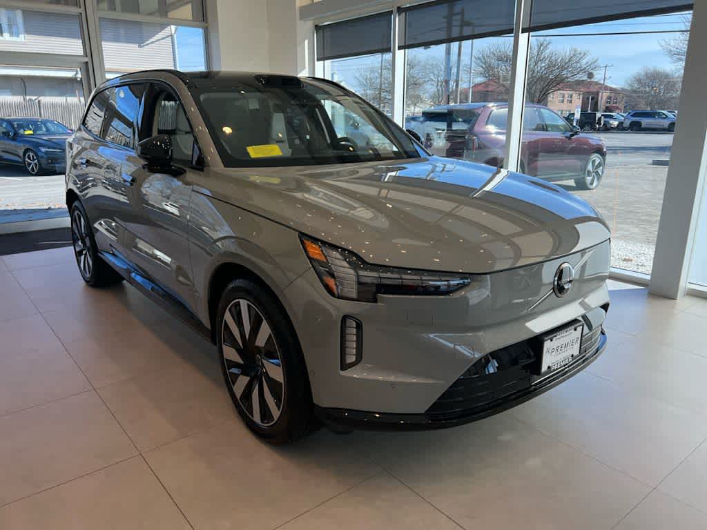 New 2026 Volvo EX90 Plus AWD/4WD image 4