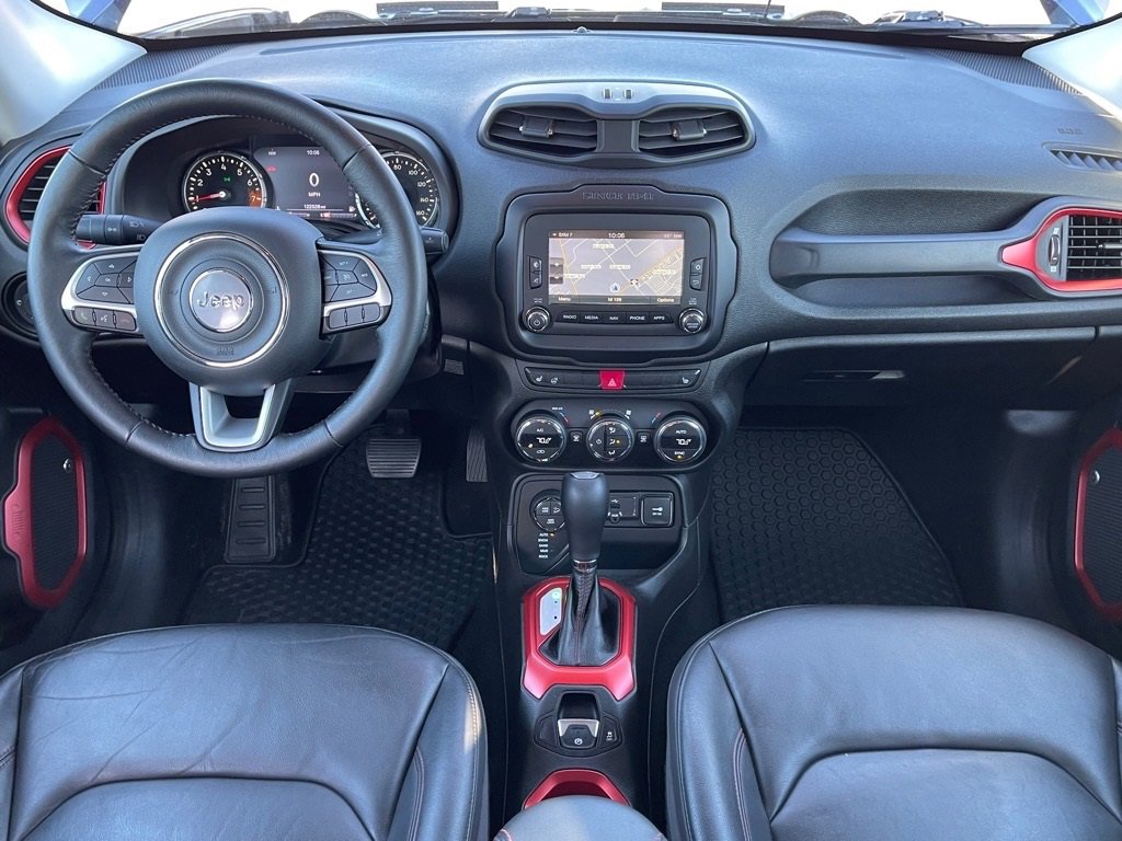 Used 2016 Jeep Renegade Trailhawk w/ Premium Trailhawk Package image 22