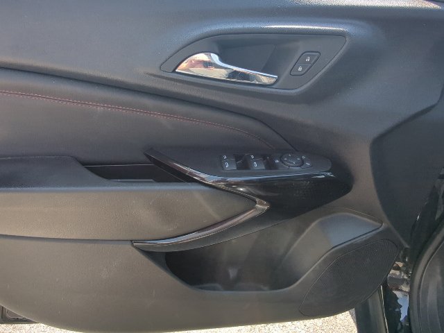 Used 2025 Chevrolet Trax RS w/ Sunroof Package FWD image 12