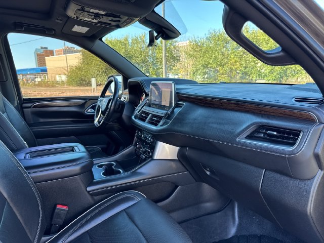Used 2021 Chevrolet Tahoe Premier w/ Premium Package AWD/4WD image 31