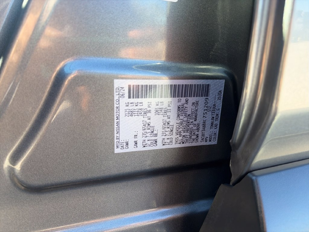 Used 2024 Nissan Rogue S AWD/4WD image 29