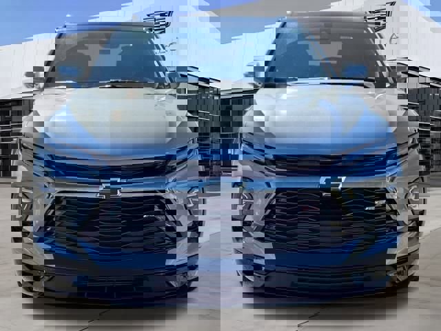 Used 2025 Chevrolet Blazer RS w/ Enhanced Convenience Package image 3