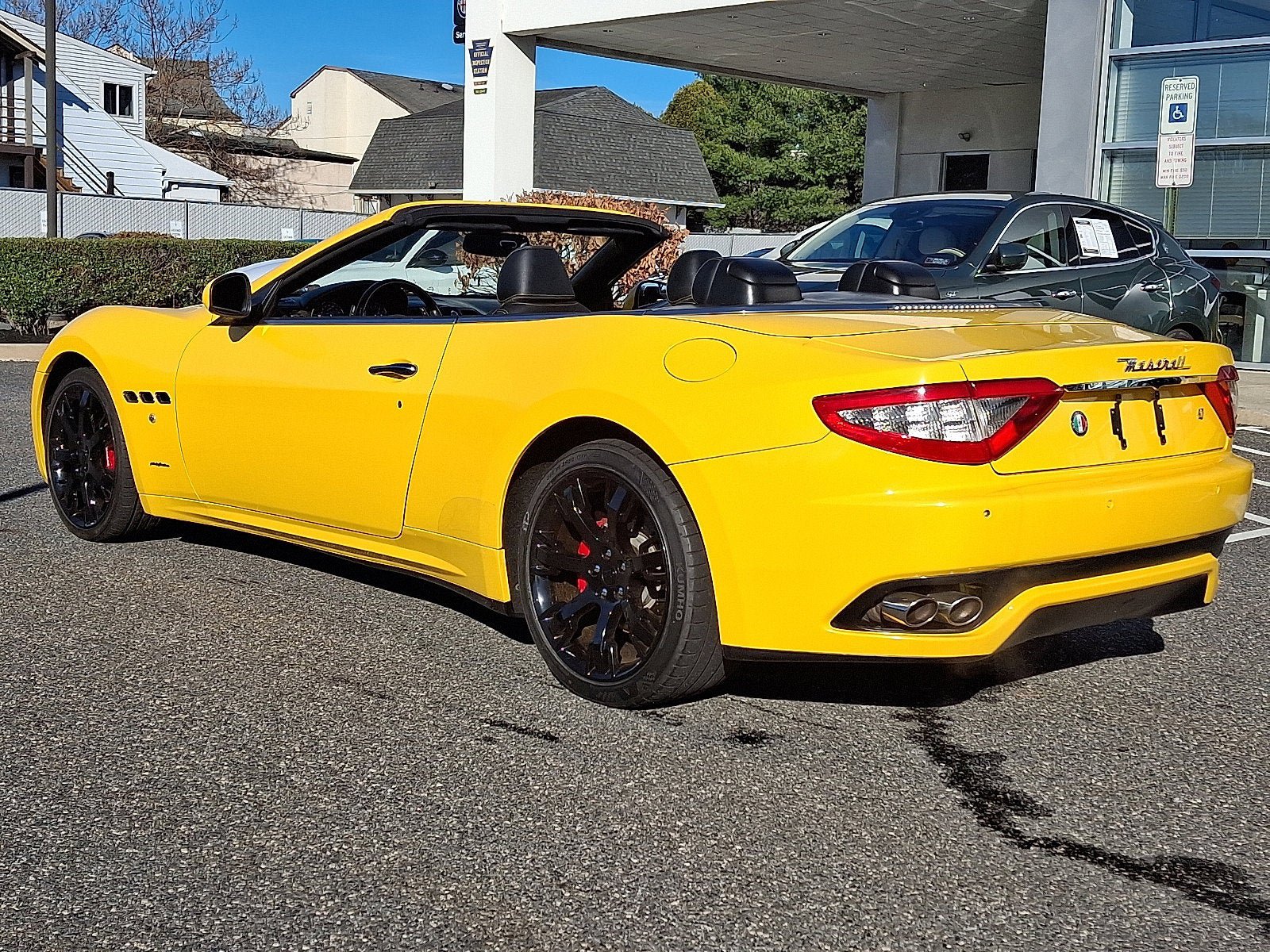 Used 2011 Maserati GranTurismo Convertible RWD image 6