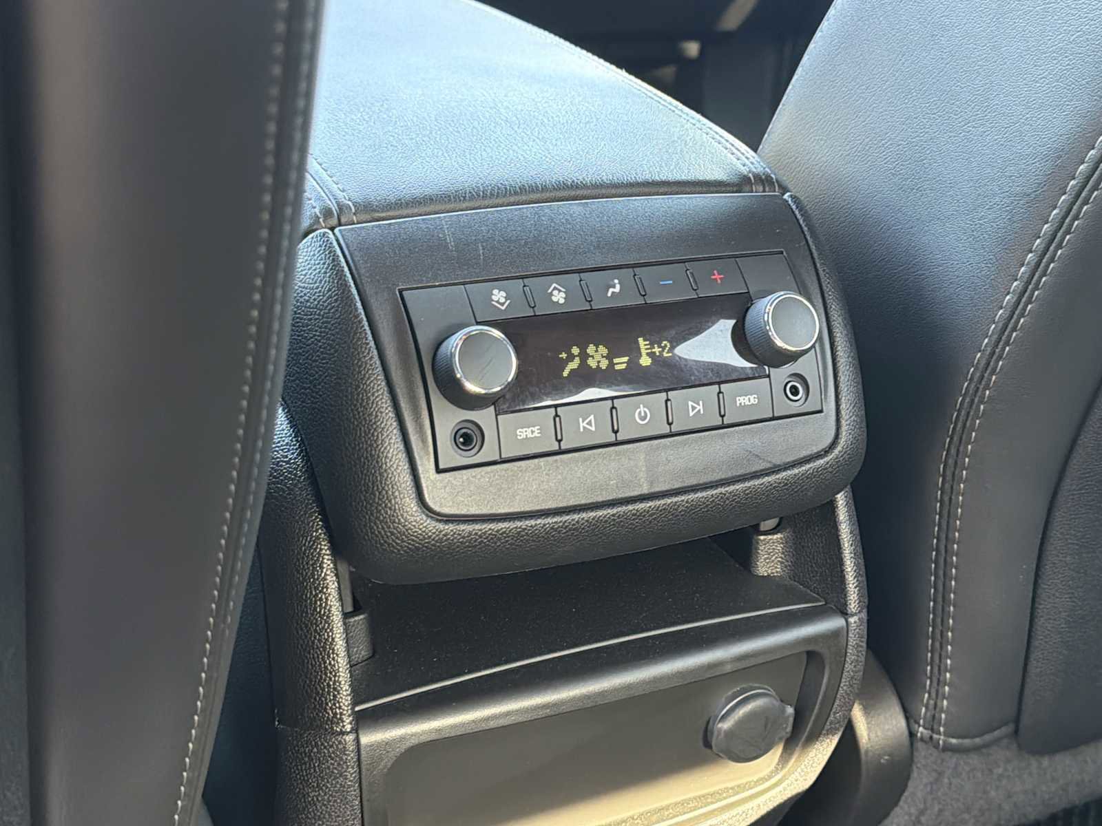 Used 2016 GMC Acadia SLT w/ Open Road Package image 19