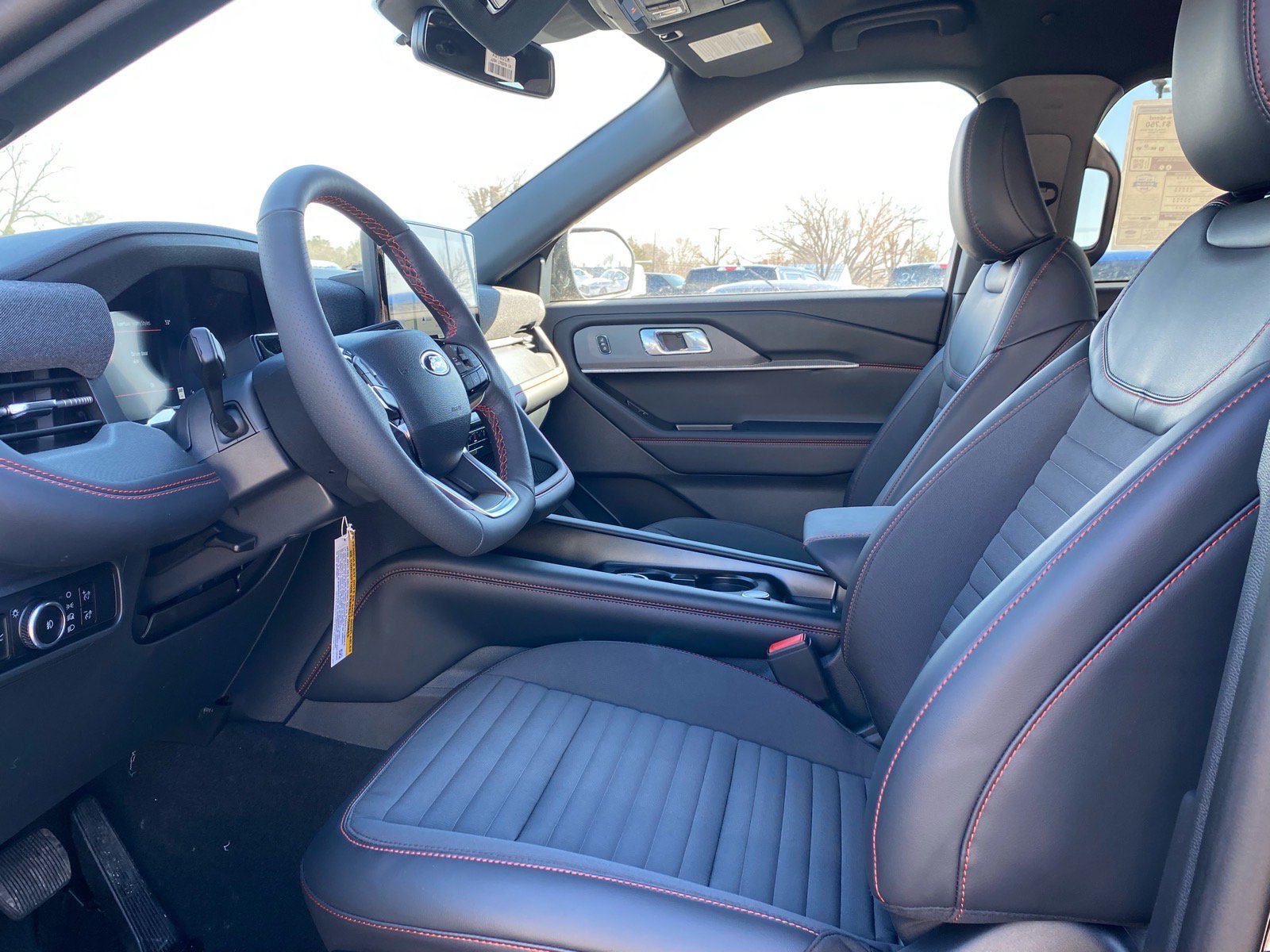 New 2026 Ford Explorer ST-Line w/ ST-Line Street Pack RWD image 8