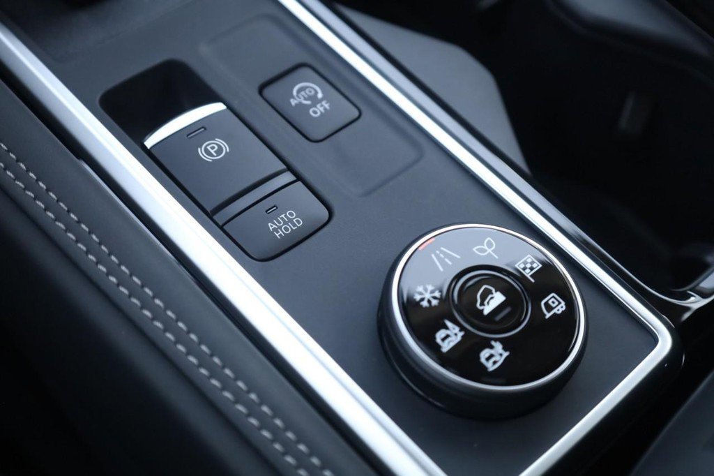 New 2026 Nissan Pathfinder Platinum image 20