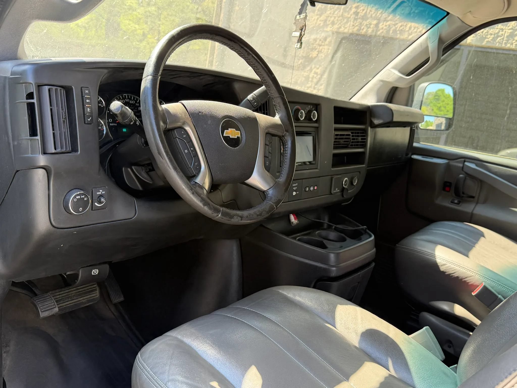 Used 2017 Chevrolet Express 2500 LS RWD image 19
