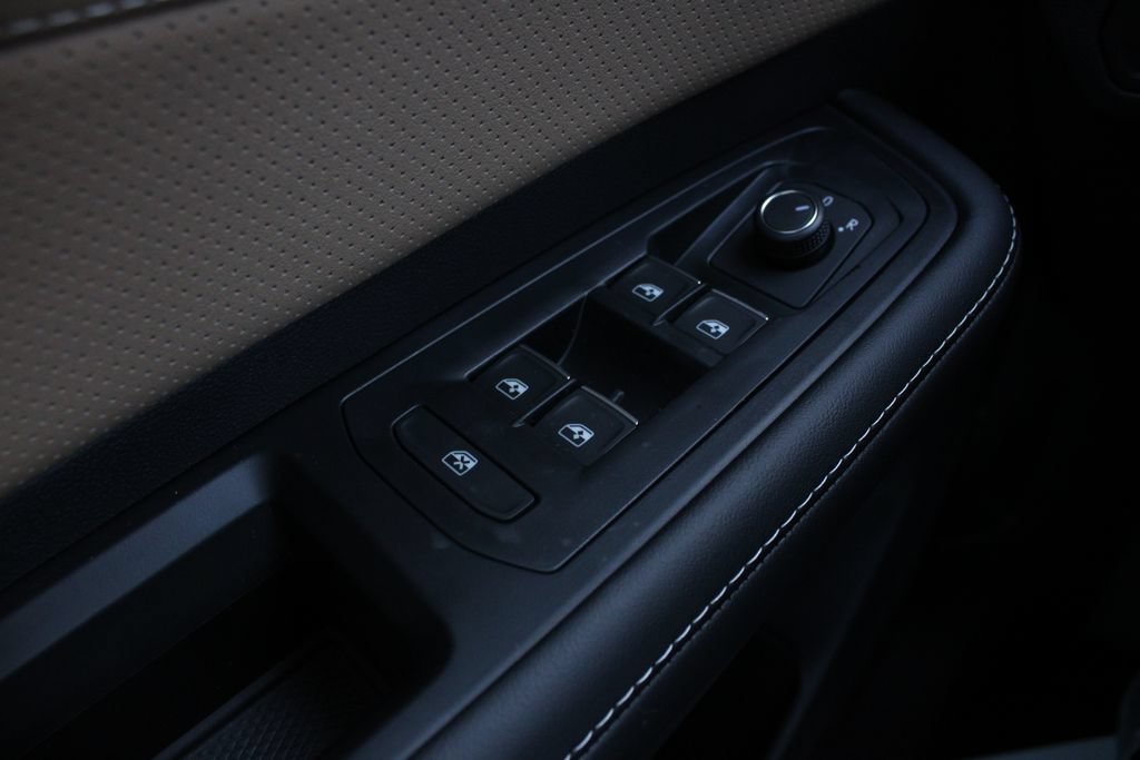 New 2026 Volkswagen Atlas Cross Sport SE AWD/4WD image 8