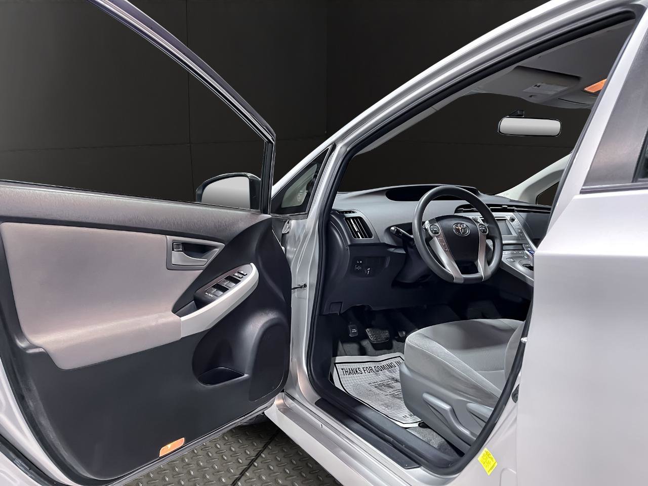 Used 2013 Toyota Prius Two image 16