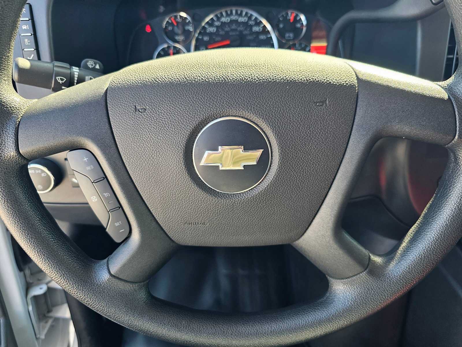 Used 2025 Chevrolet Express 2500 w/ Driver Convenience Package RWD image 25