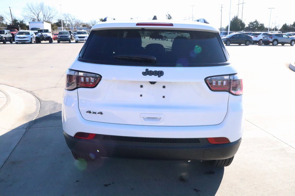 New 2026 Jeep Compass Latitude image 22