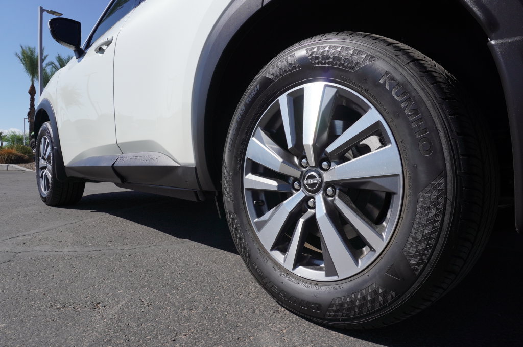 Certified 2024 Nissan Pathfinder SL AWD/4WD image 6
