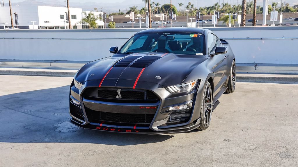 Used 2021 Ford Mustang Shelby GT500 w/ Technology Package RWD image 4