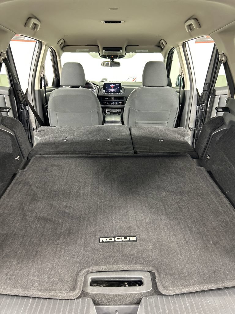 Used 2024 Nissan Rogue SV FWD image 20