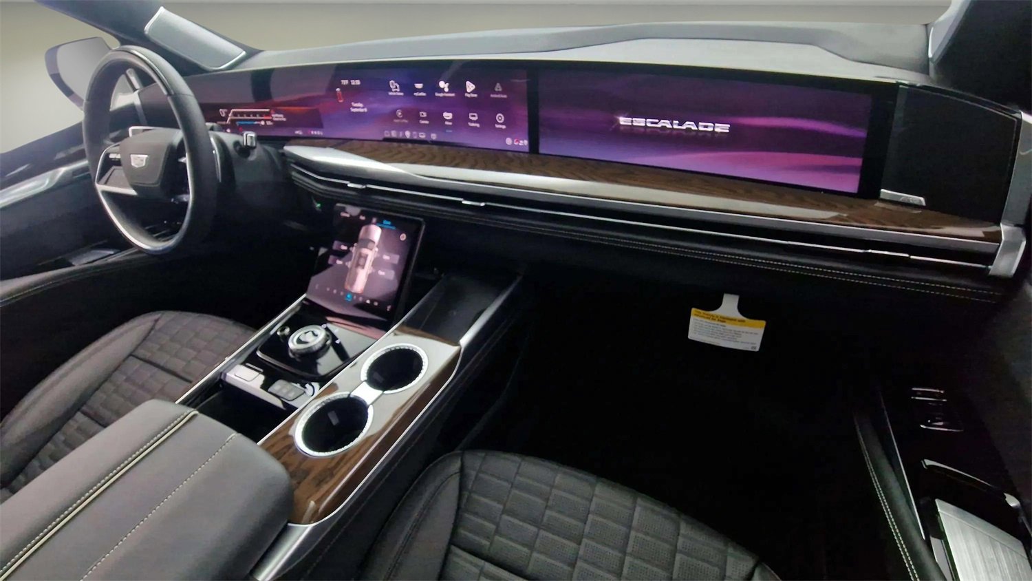 Used 2025 Cadillac Escalade Sport Platinum w/ LPO, ONYX Package image 11