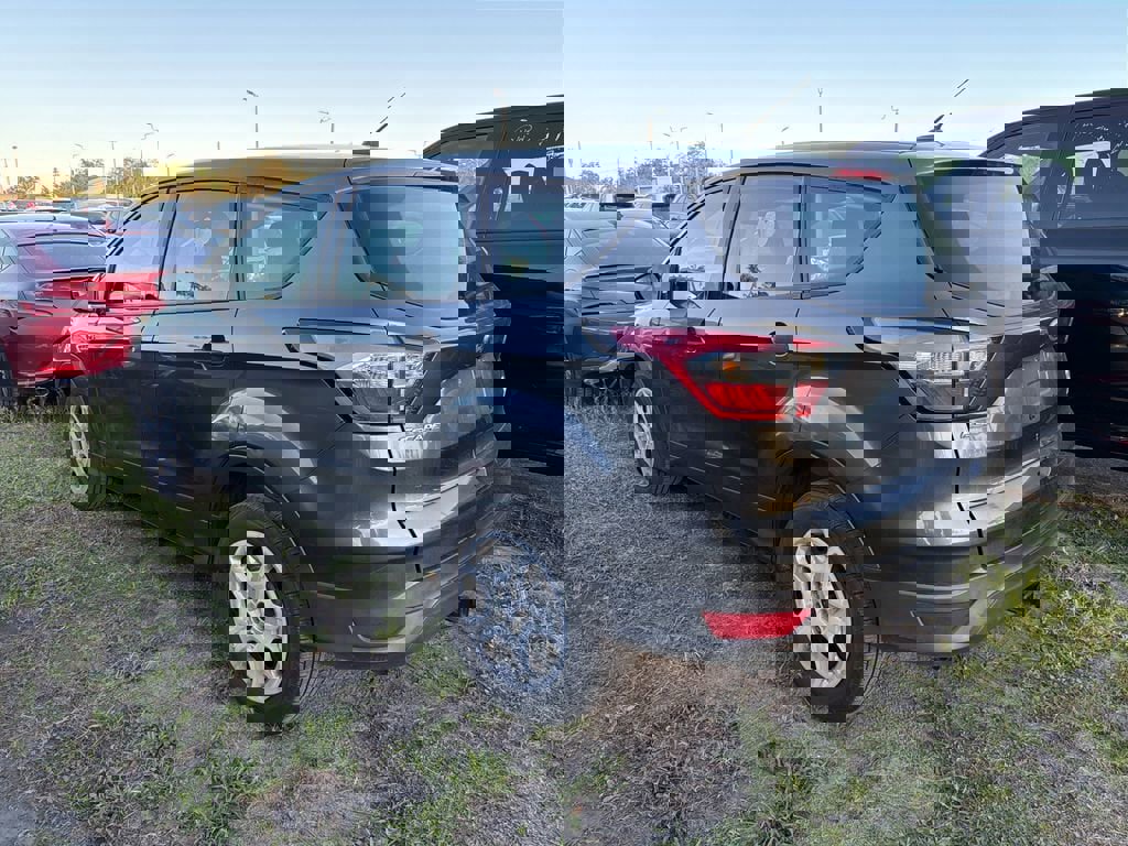 Used 2018 Ford Escape S image 5