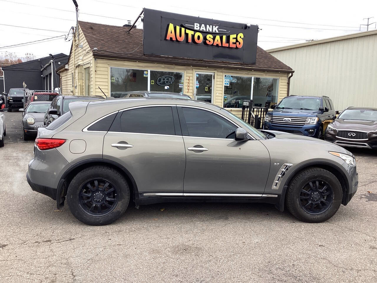 Used 2014 INFINITI QX70 2WD