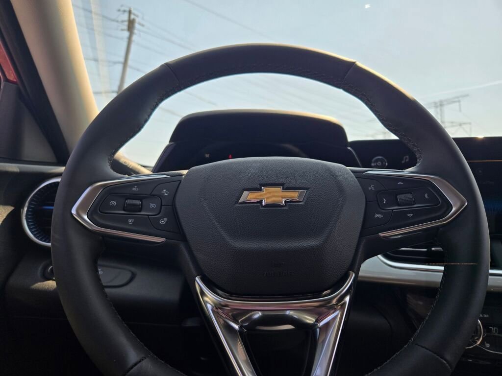 New 2026 Chevrolet Trax LT image 27