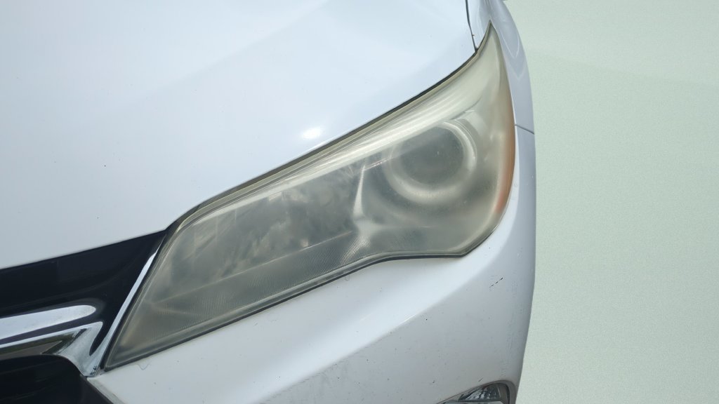 Used 2016 Toyota Camry LE FWD image 23