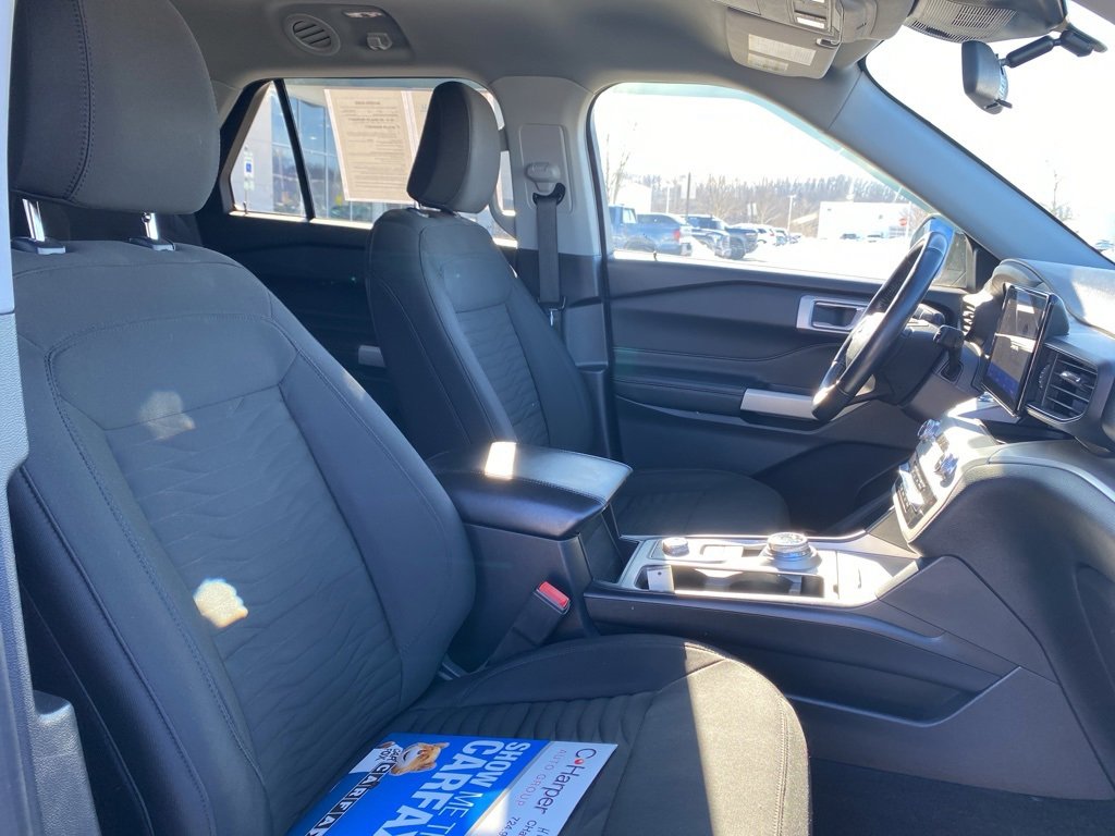 Used 2021 Ford Explorer XLT image 11