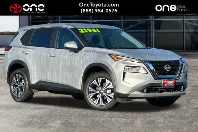 Used 2023 Nissan Rogue SV