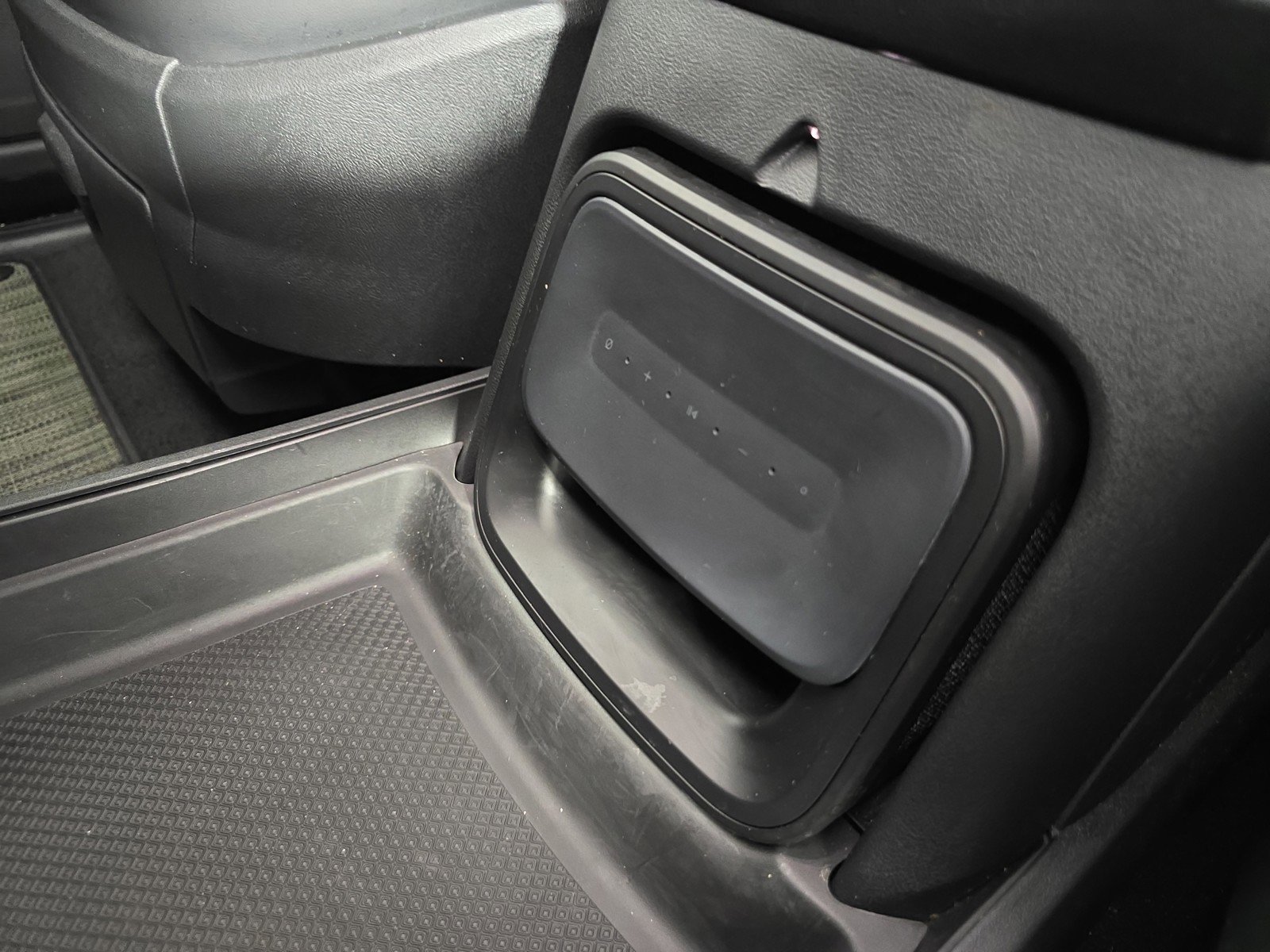 Used 2024 Rivian R1T Adventure image 31