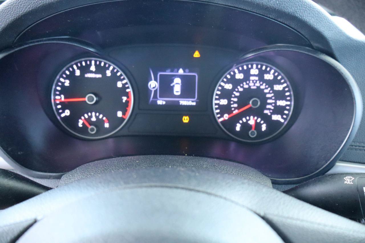 Used 2018 Kia Optima LX FWD image 19