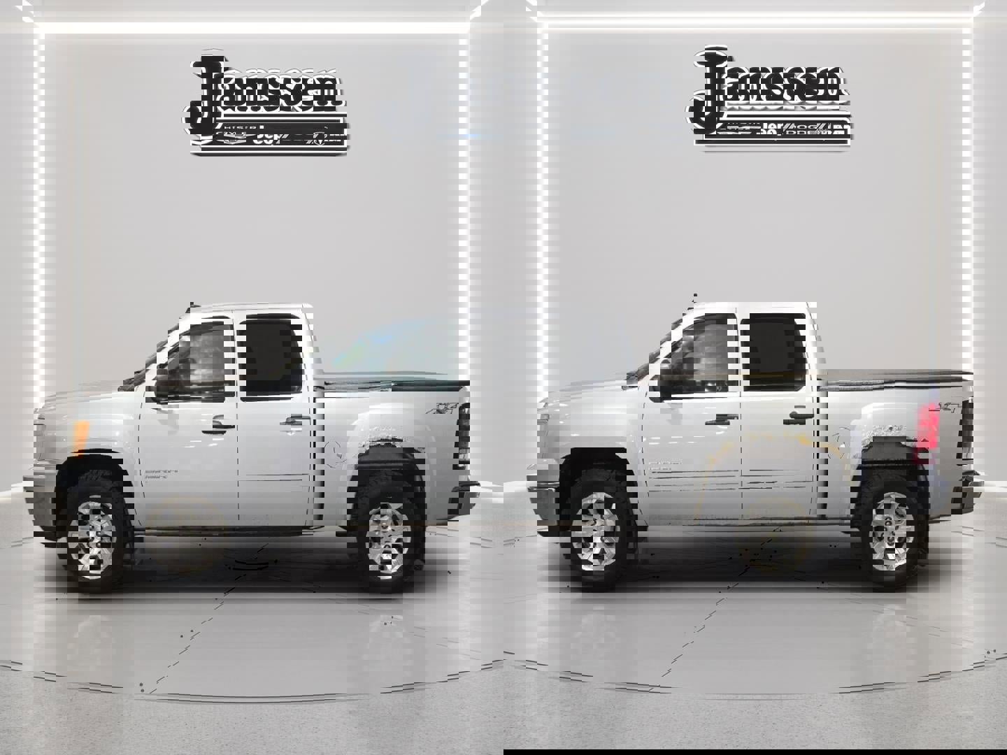 Used 2013 GMC Sierra 1500 SLE image 2
