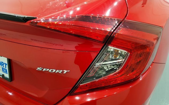 Used 2020 Honda Civic Sport image 9