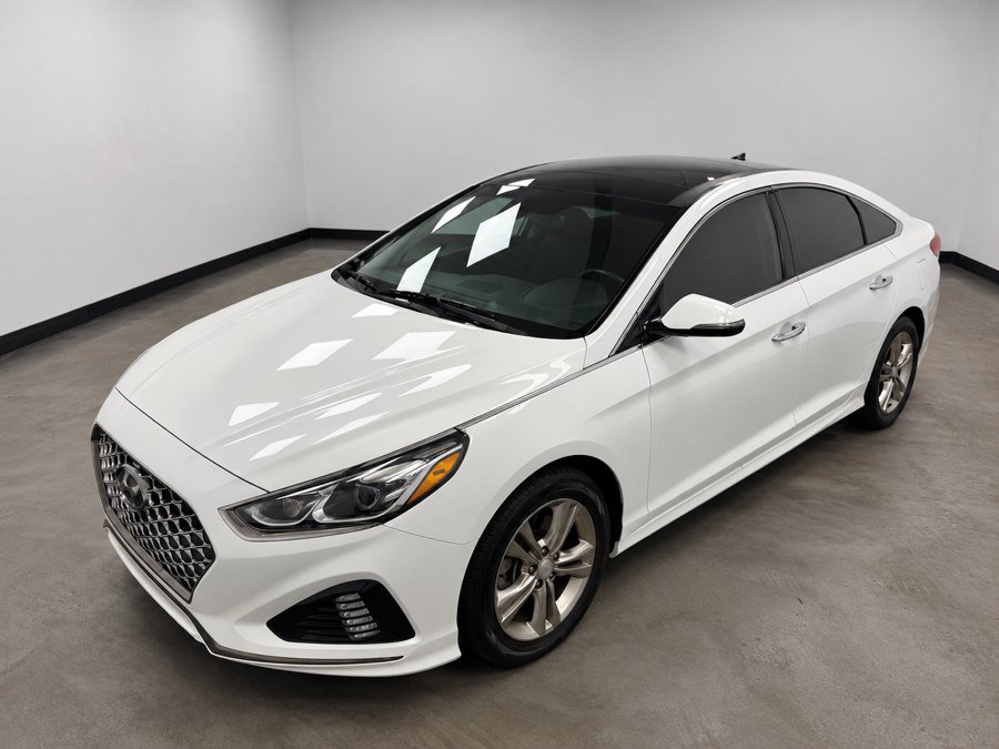 Used 2019 Hyundai Sonata Limited w/ Ultimate Package 04 FWD image 3