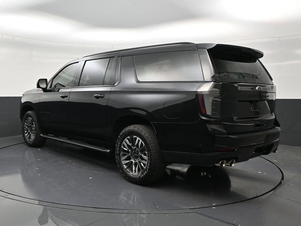 Used 2025 Chevrolet Suburban Z71 w/ Comfort Package AWD/4WD image 3