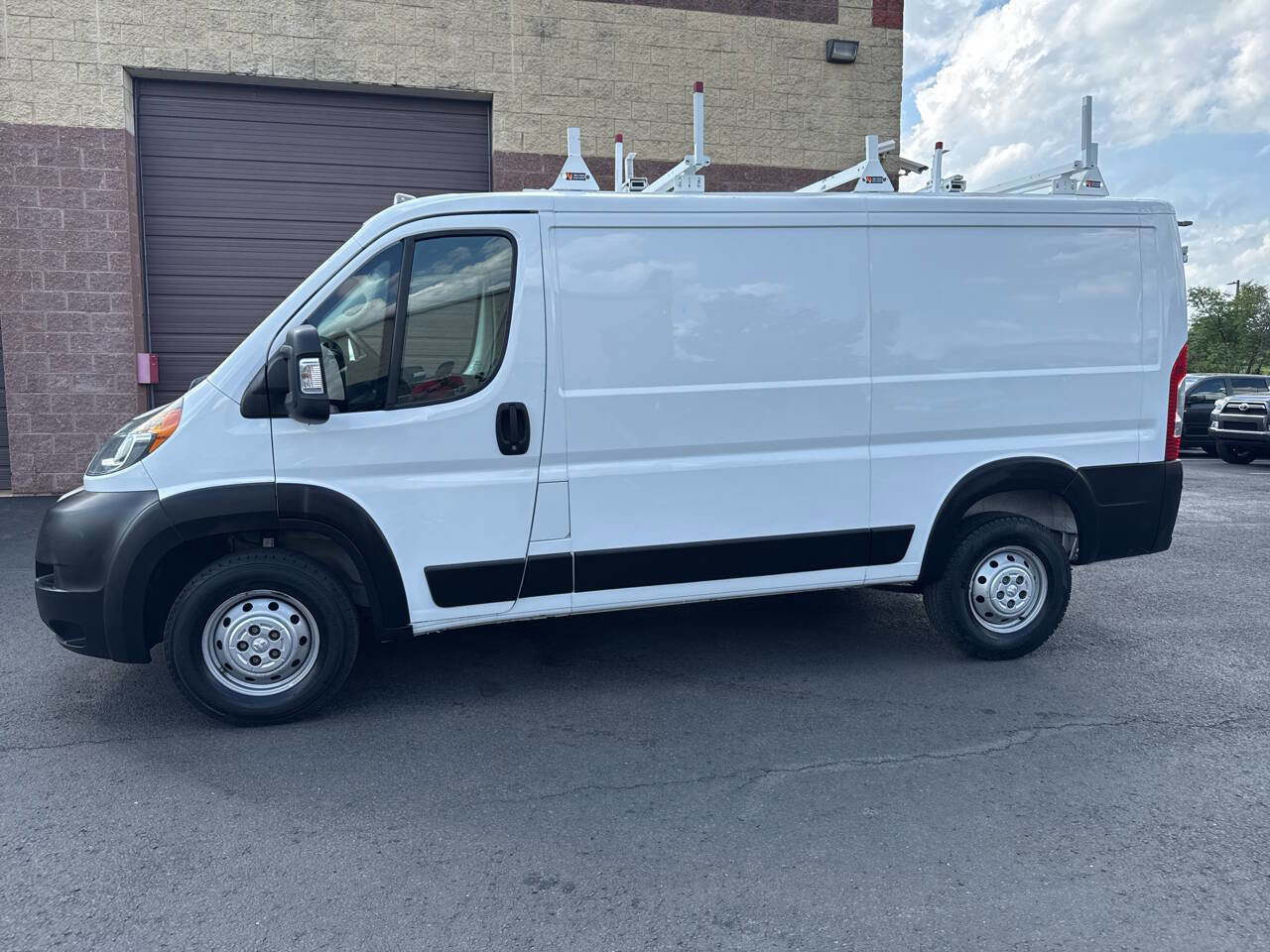Used 2019 RAM ProMaster 1500 FWD image 1