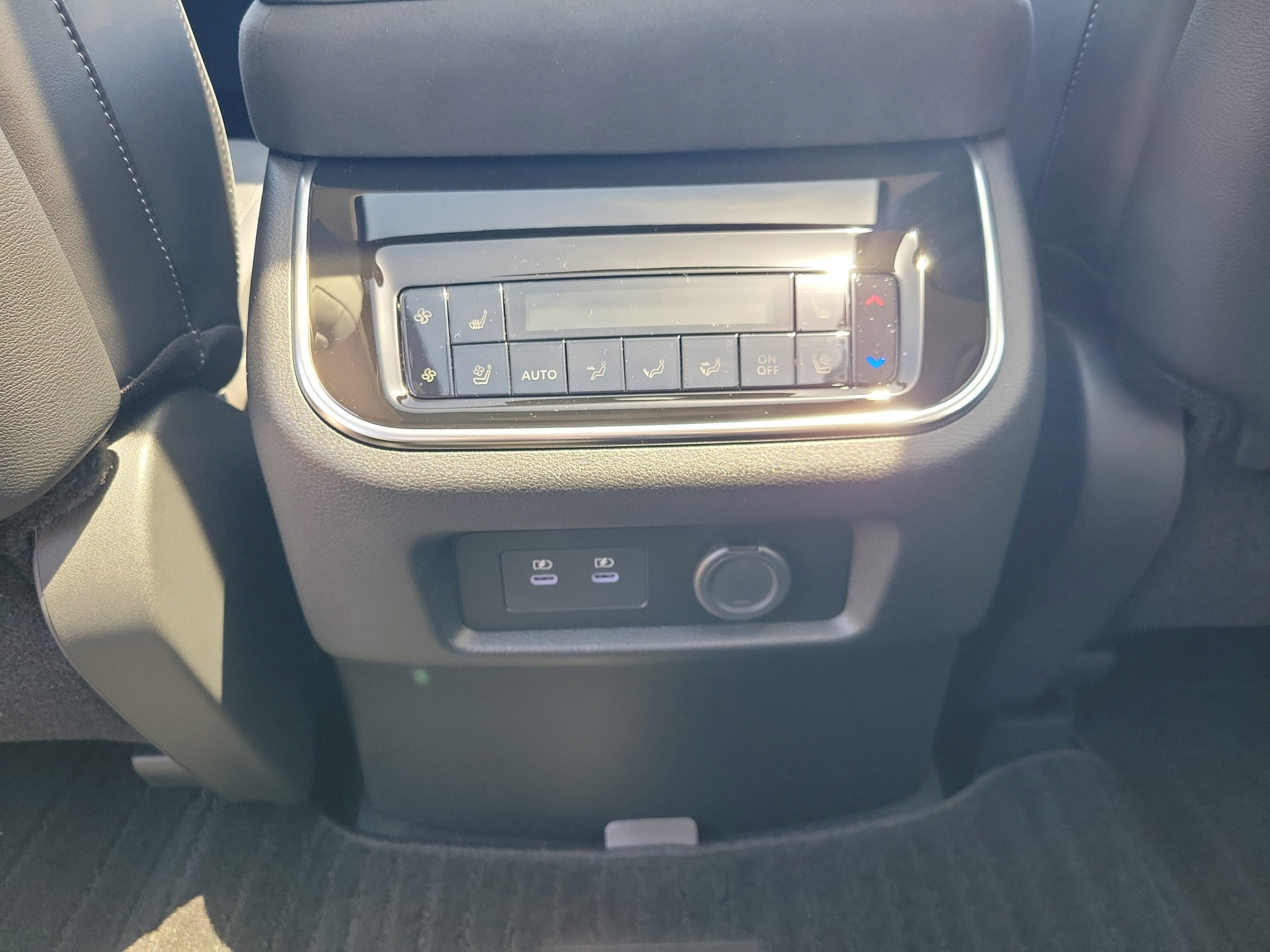 New 2027 INFINITI QX80 Luxe w/ Cargo Package RWD image 24