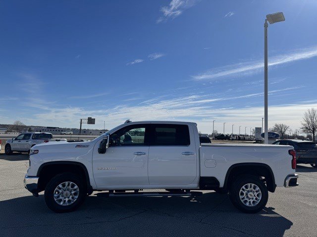 Used 2024 Chevrolet Silverado 2500 LTZ w/ LTZ Convenience Package image 6