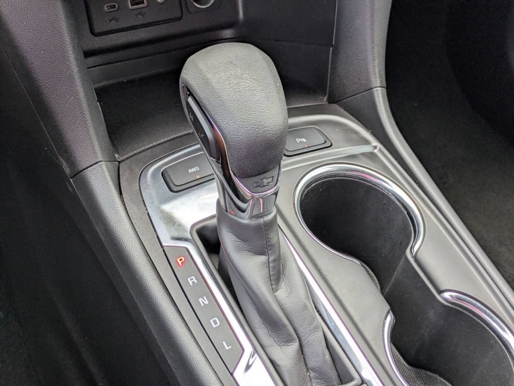 Used 2024 Chevrolet Equinox LT AWD/4WD image 24