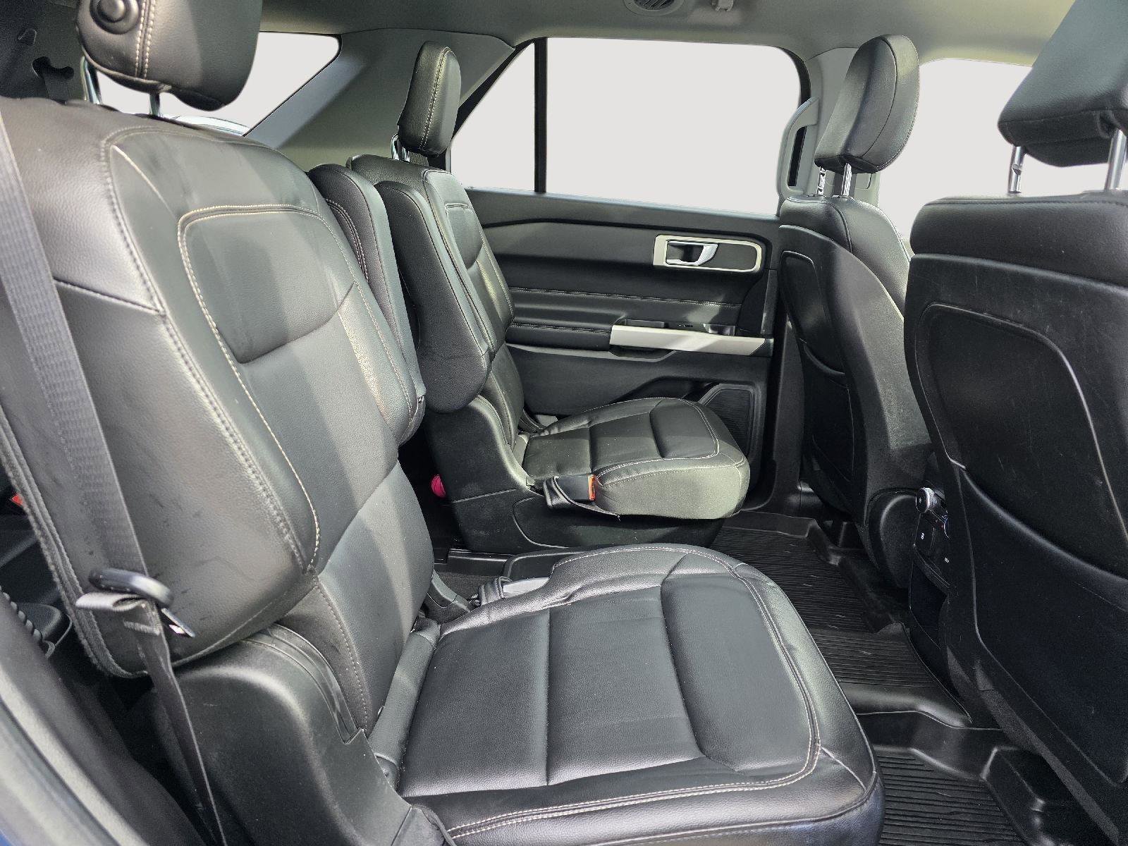 Used 2020 Ford Explorer XLT w/ Equipment Group 202A image 14