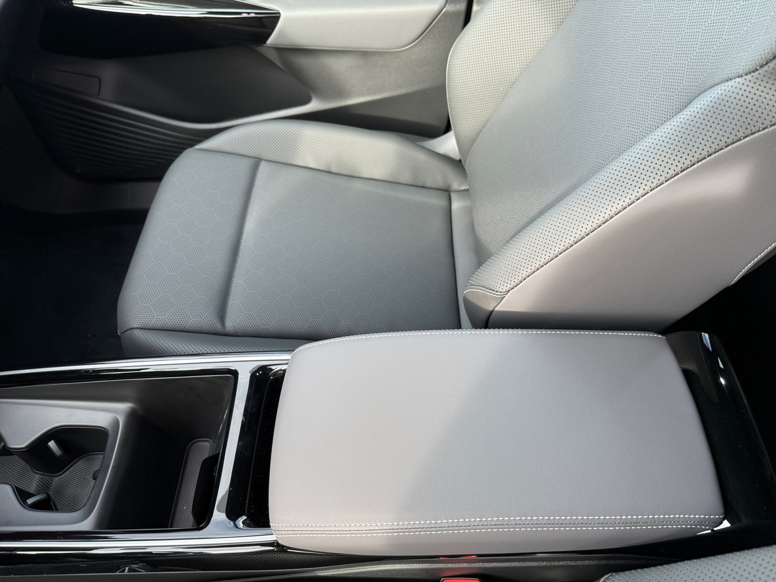 New 2026 Volkswagen ID.4 Pro S RWD image 14