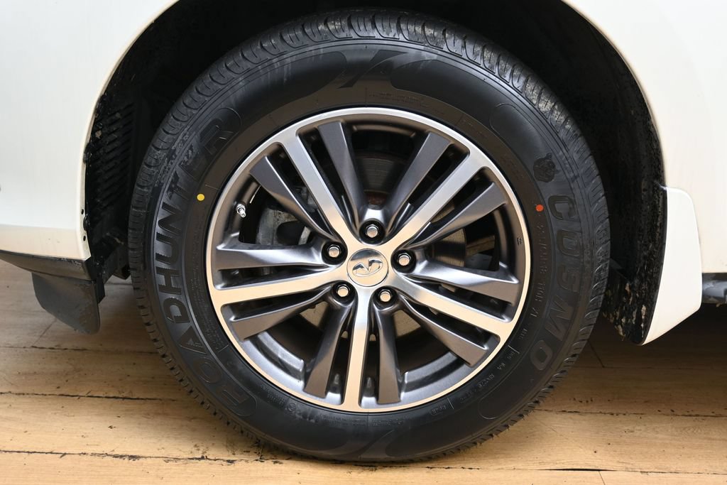 Used 2019 INFINITI QX60 Luxe w/ Essential Package FWD image 12