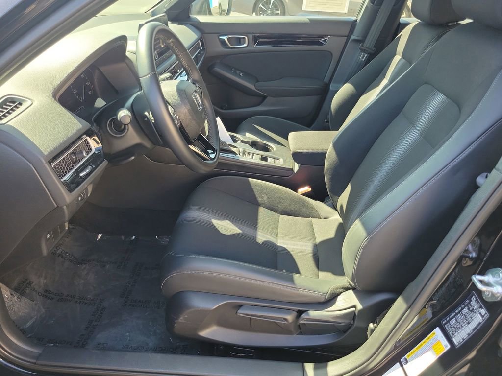 Used 2025 Honda Civic Sport image 16