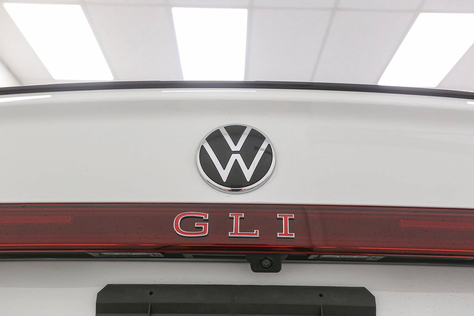 New 2026 Volkswagen Jetta GLI Autobahn FWD image 10