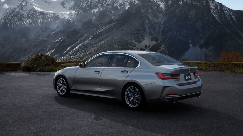 Used 2025 BMW 330i Sedan w/ Premium Package image 30