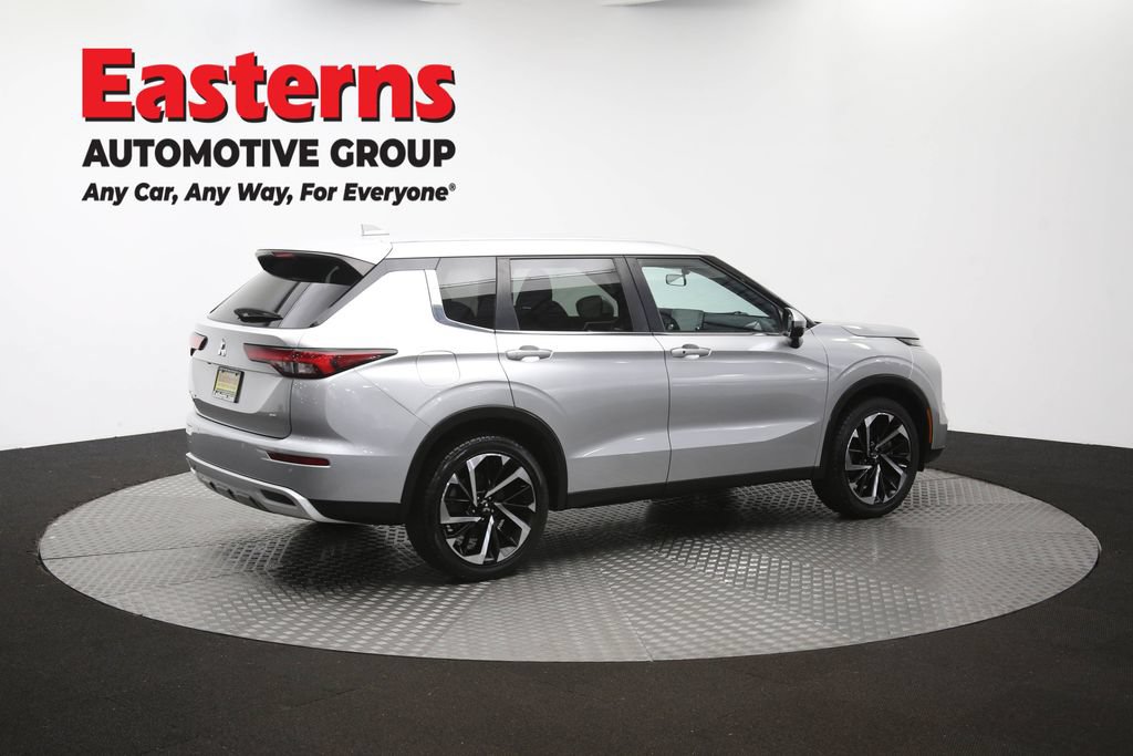 Used 2024 Mitsubishi Outlander SE FWD image 42