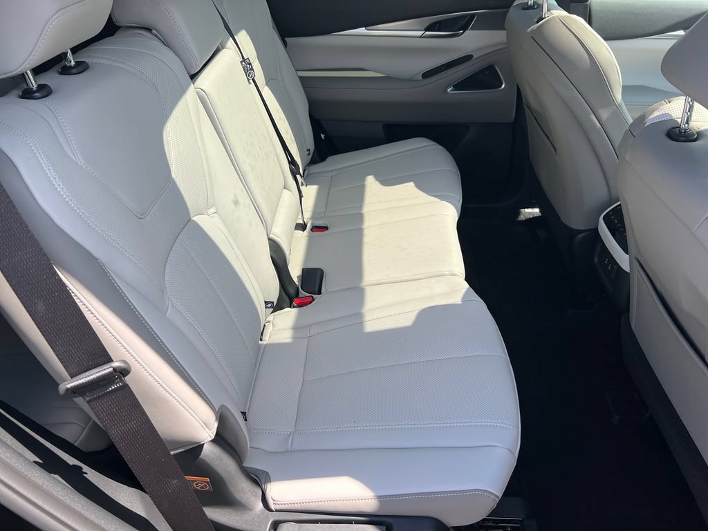 New 2027 INFINITI QX60 Luxe w/ Cargo Package AWD/4WD image 16