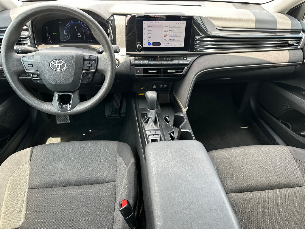 Used 2025 Toyota Camry LE FWD image 23