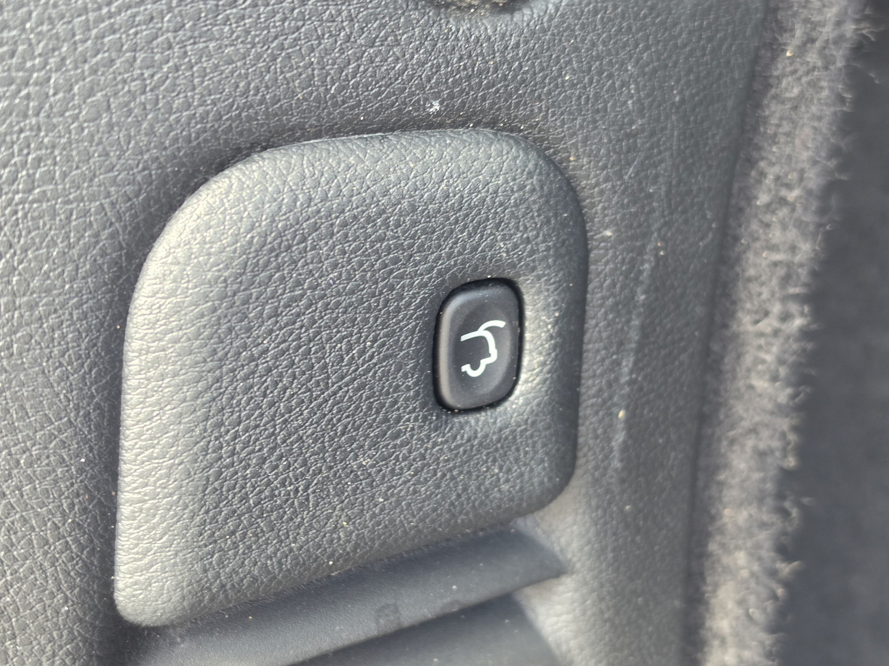Used 2023 Dodge Durango R/T RWD image 16