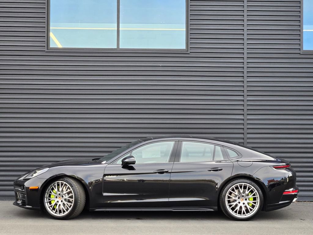 New 2026 Porsche Panamera 4 image 2