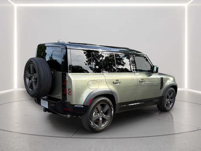 Used 2023 Land Rover Defender 110 X-Dynamic SE AWD/4WD image 5