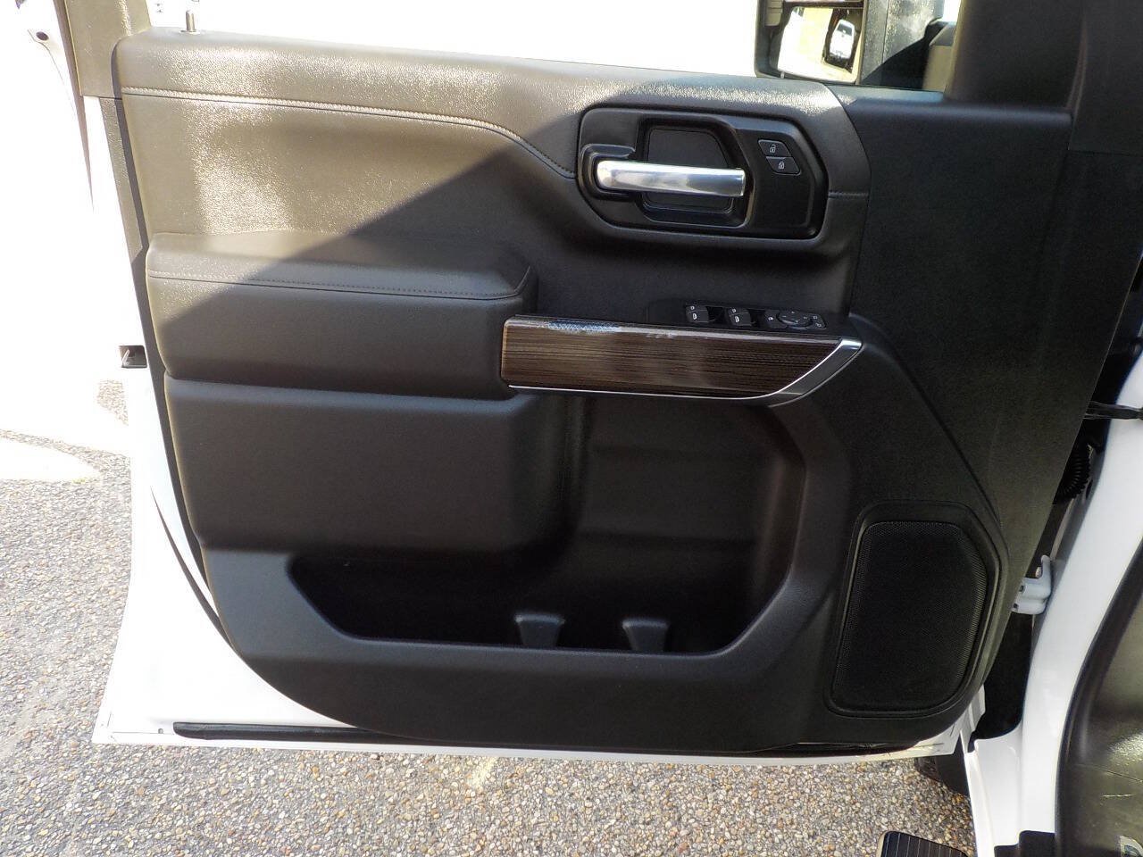 Used 2022 Chevrolet Silverado 2500 LT AWD/4WD image 15